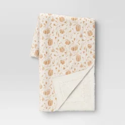 Mini Pumpkin Printed Plush With Shearling Reverse Throw Blanket - Threshold™ -Best Home Decoration GUEST 237115e9 eb80 4549 b675 8dff6cdea03e