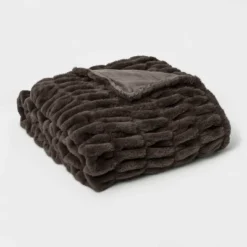 60" X 86" Faux Fur Oversized Bed Throw - Threshold Signature™ -Best Home Decoration GUEST dd445366 f565 4ae7 8f14 2675be1cf726